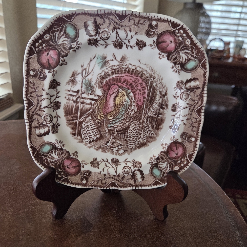 Johnson Brothers "His Majesty" Scalloped Edge Salad Plate